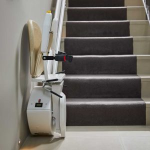 bespoke-stairlifts-synergy-straight-02-folded-web